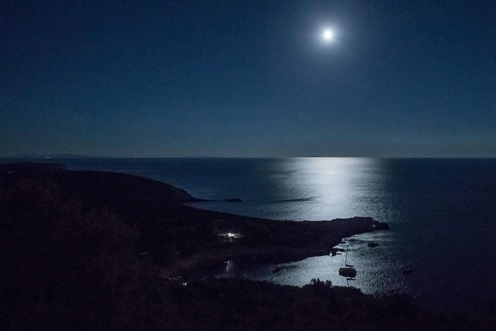 Molo Trovna Apartments Vis Exteriér fotografie