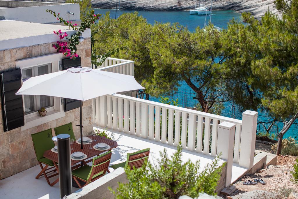 Molo Trovna Apartments Vis Exteriér fotografie